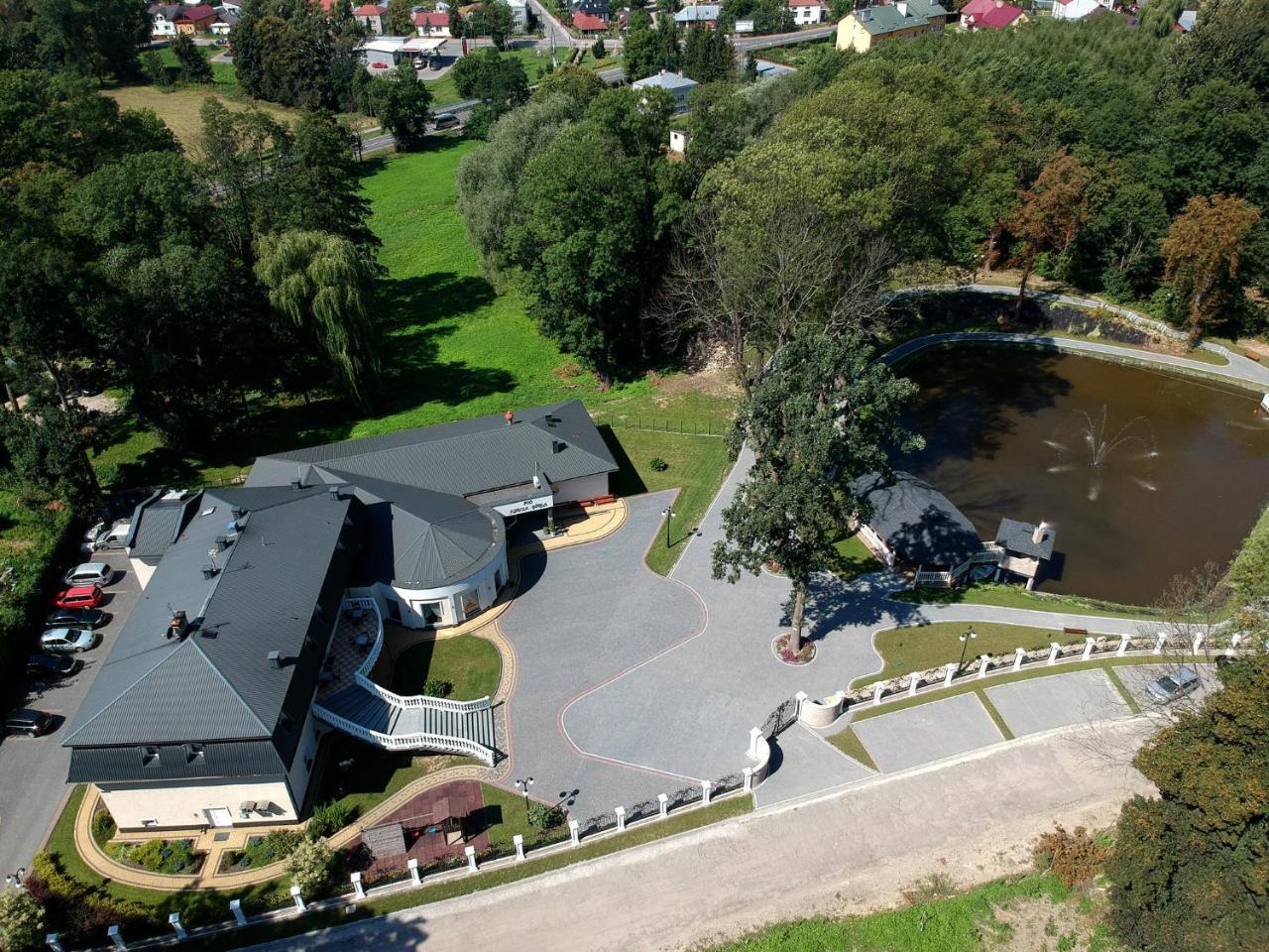 Pod Ksiecia Gorka Hotel Oleszyce Exterior photo