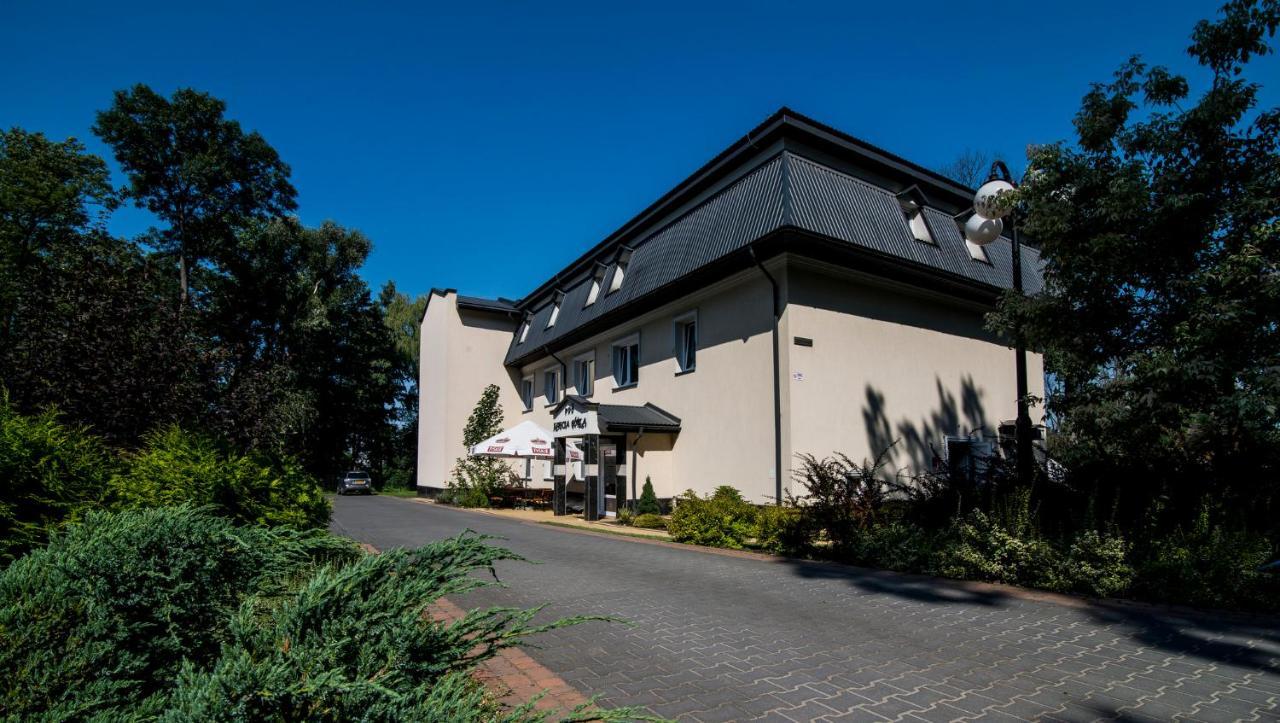 Pod Ksiecia Gorka Hotel Oleszyce Exterior photo